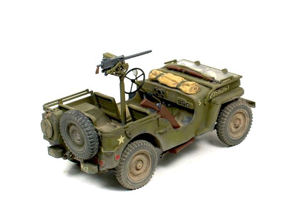 Американский 1/4-тонный джип 4х4 WILLYS MB (2 варианта сборки) и 1 фигурой водителя, [35219]