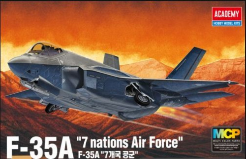 Самолёт F-35A seven nations Air Force (1:72)