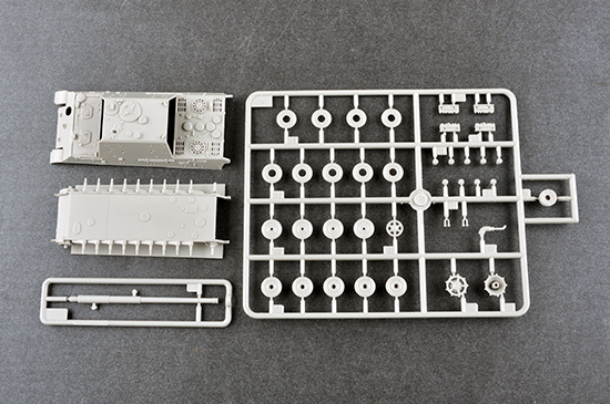 Немецкий тяжелый танк JagdTiger с 128мморудием pak 44L-61, 1:72, [07165]