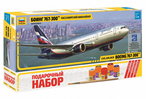 Пасс. авиалайнер "Боинг 767-300", 1:144