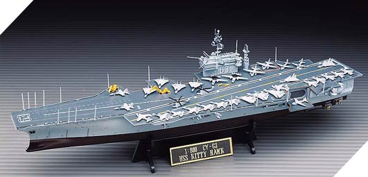 Корабль USS Kitty Hawk, 1/800