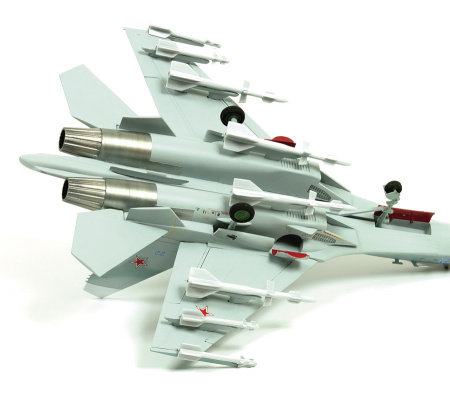 Самолет "Су-27", 1:72
