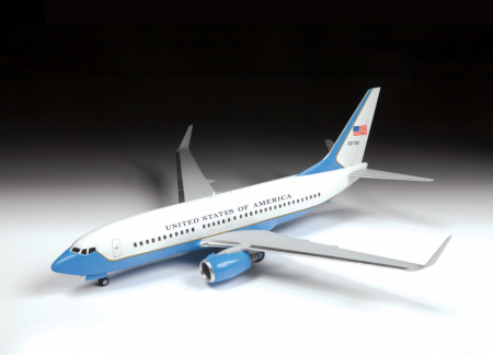 Авиалайнер "Боинг 737-700/С40В", 1:144