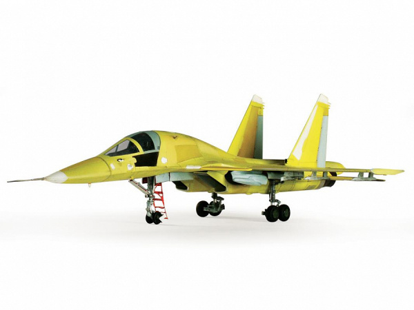 Самолет Су-32, 1/72