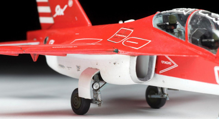 Российский пилотажный самолет "Як-130", 1:72