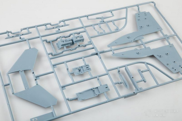 Самолёт F/A-18F "VFA-2 Bounty Hunters" (1:72)