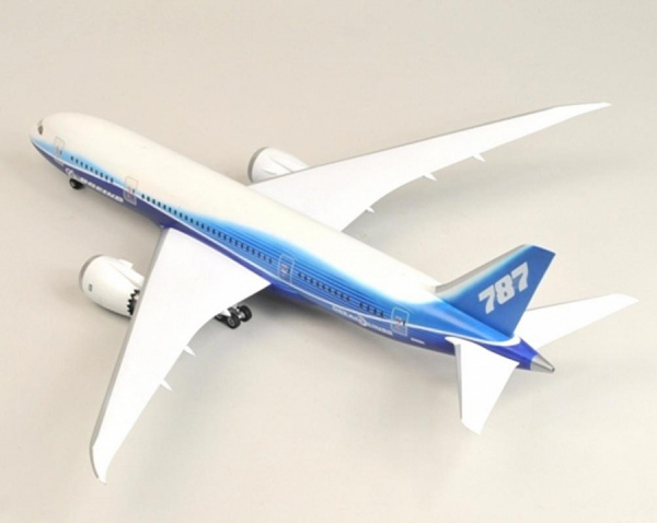 Пасс. авиалайнер "Боинг 787-8" Дримлайнер, 1:144