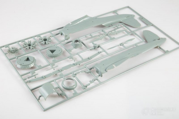 Самолёт V-156-B1 "Chesapeake" (1:48)
