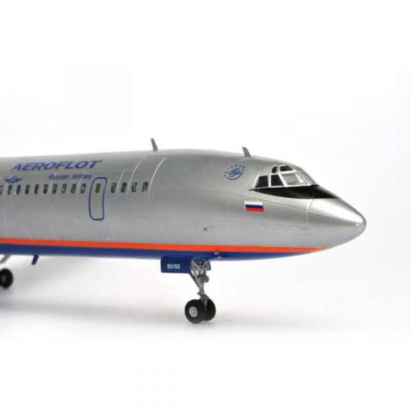 Российский авиалайнер ТУ-154М, 1:144 (ПН)