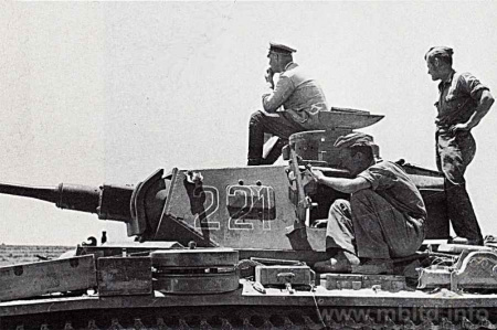 Роммель и немецкий Танковый Экипаж, ДАК 2МВ, 1:35, (MB3561)