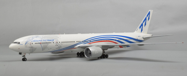 Самолёт "Боинг 777", 1:144