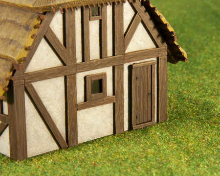 Дом с соломенной крышей, 1:72