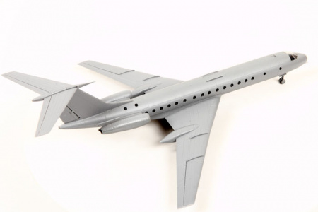 Пассажирский авиалайнер Ту-134А/Б-3, 1:144