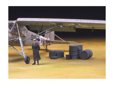 Самолет Storch Fi156C, 1/48