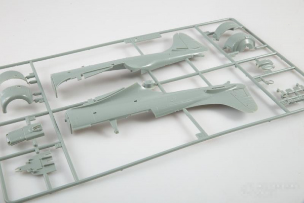 Авиация USMC SBD-1 Dauntless "Pearl Harbor" (1:48)
