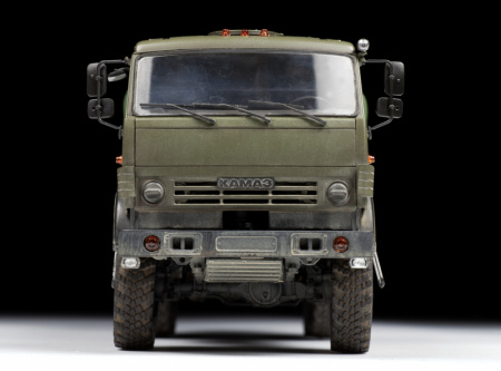 Российский трехосный грузовик К-5350 "Мустанг", 1:35
