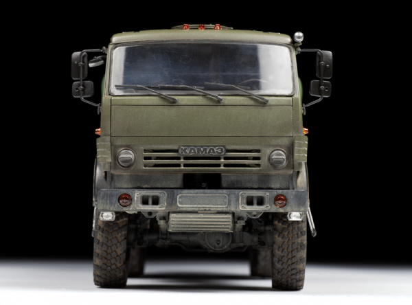 Российский трехосный грузовик К-5350 "Мустанг", 1:35