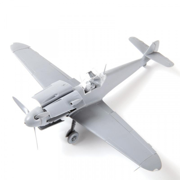 Немецкий истребитель «Мессершмитт» BF-109 F2, 1:48 (ПН)