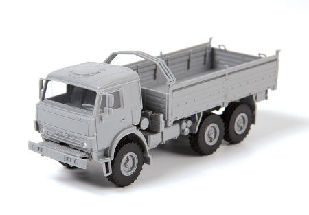 Российский трехосный грузовик К-5350 "Мустанг", 1:72