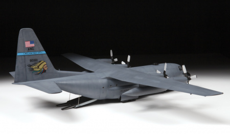 Американский военно-транспортный самолёт С-130Н, 1:72