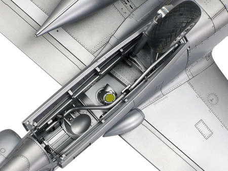 Истребитель Lockheed P-38J Lightning, 1:48