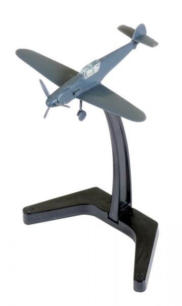 Немецкий истребитель Мессершмитт BF-109F2, 1:144