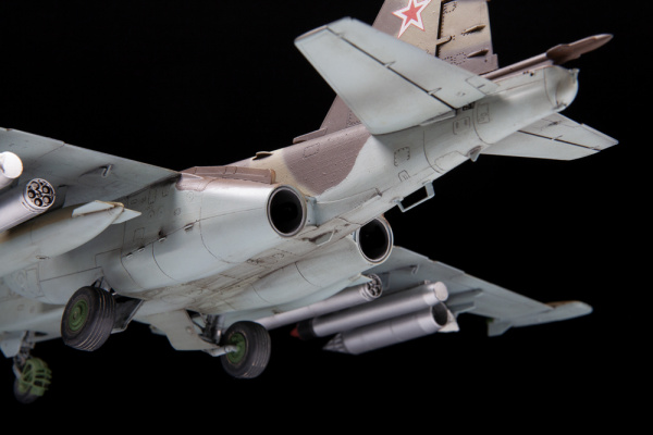 Самолёт "Су-25", 1:48
