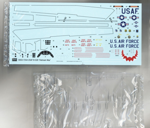 Авиация B-52D Stratofortress (1:144)