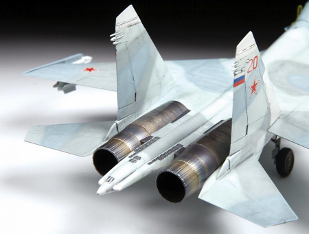 Российский учебно-боевой самолет "Су-27УБ", 1:72