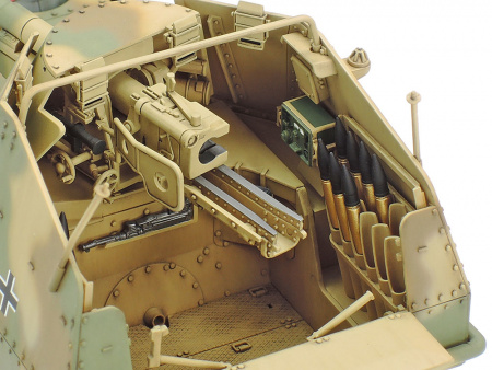 Самоходная установка MARDER III M (Нормандский фронт) с 5 фигурами и фототравлением.