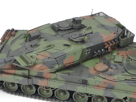 Танк Leopard 2 A6, 1/35