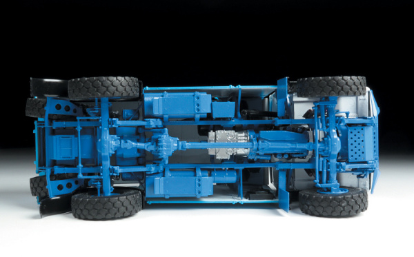 Автомобиль KAMAZ-43509 "KAMAZ-master", 1:35