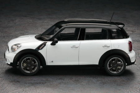 Автомобиль BMW MINI COOPER COUNTRYMAN, 1:24, [24121]
