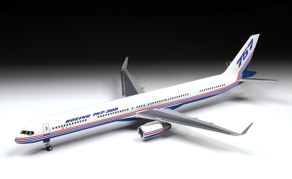 Пассажирский авиалайнер Боинг 757-300, 1:144