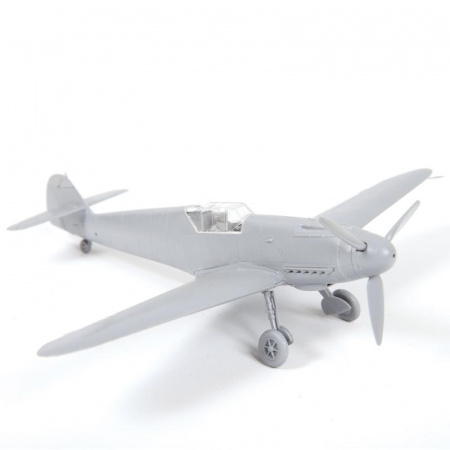 Немецкий истребитель Мессершмитт Bf-109F2, 1:72
