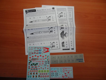 Деколь для Микоян МиГ-25, 1/72