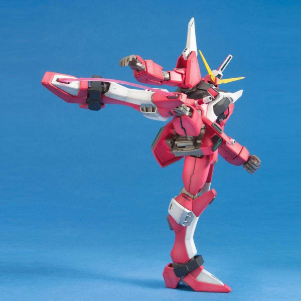 Робот MG ZGMF-X19A Infinite Justice Gundam, 1:100
