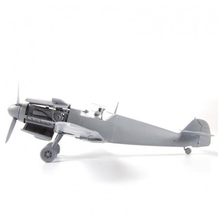 Немецкий истребитель «Мессершмитт» BF-109 F2, 1:48 (ПН)