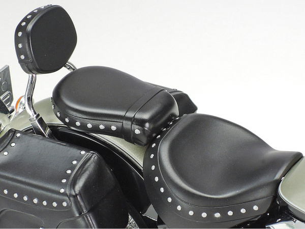 Мотоцикл Yamaha XV1600 RoadStar Custom, 1/12