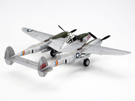 Истребитель Lockheed P-38J Lightning, 1:48