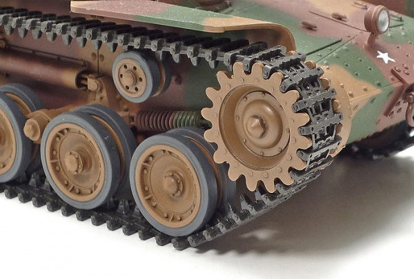 Танк японский Type 1 с 6-ю фиг., 1/35