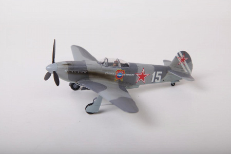 Советский истребитель Як-3, 1:72