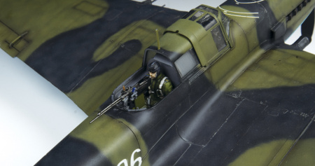 Советский двухместный штурмовик "Ил-2" обр. 1943 года, 1:48