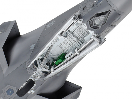 Истребитель Lockheed F-35A Lightning II, 1:48