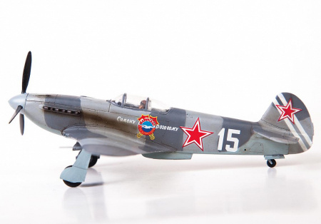 Мессершмитт Bf-109 против Як-3, 1:72