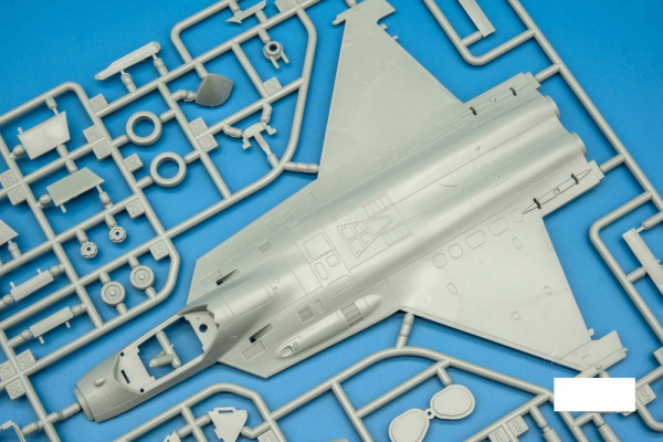 Самолёт ROKAF KF-21 "Boramae", 1:72, [12585]