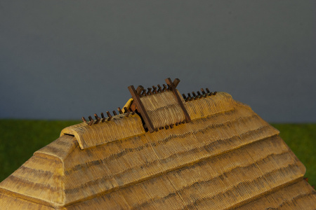 Дом с соломенной крышей, 1:72
