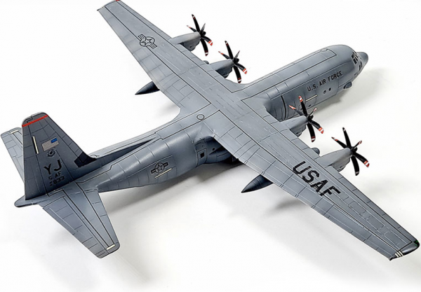 Авиация C-130J-30 Super Hercules (1:144)