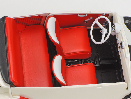 Автомобиль FIAT 500F второго поколения, 1:24