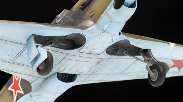 Советский истребитель Як-1б, 1:48